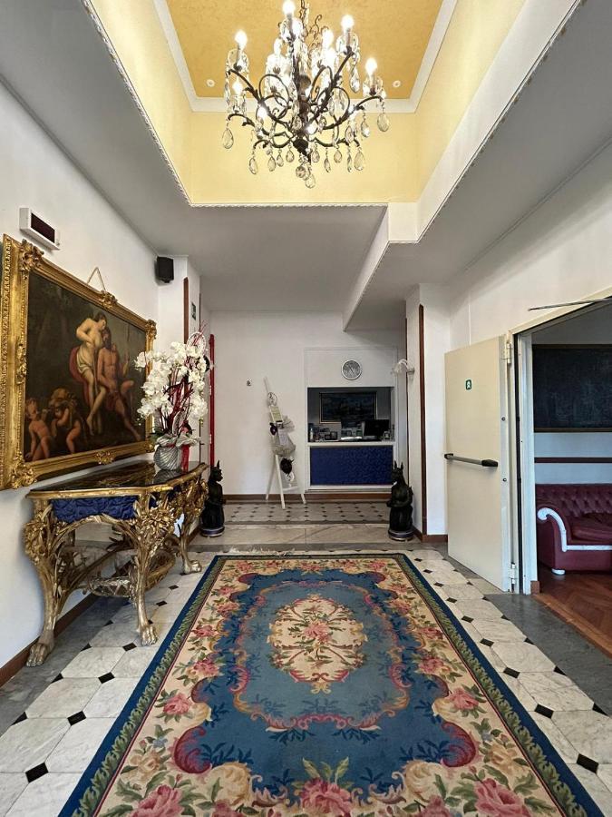 Hotel Petit Royal أوسبيداليتي المظهر الخارجي الصورة