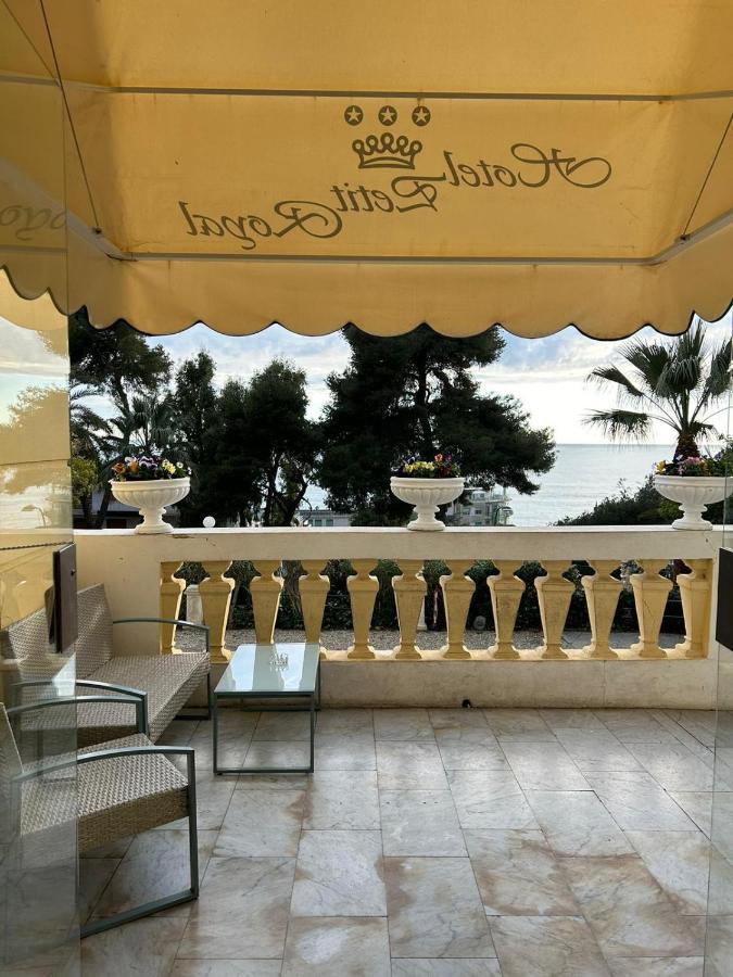 Hotel Petit Royal أوسبيداليتي المظهر الخارجي الصورة